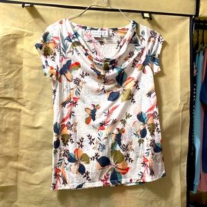 Women’s short sleeve, linen top